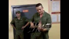 Армейские Песни под гитару - я еду на родной вокзал