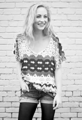 Candice Accola ft S.O.Stereo - Eternal flame ( cover The Bangles)