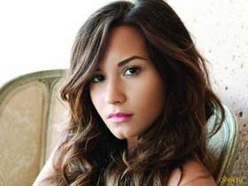 Demi Lovato - Give your heart a break минус