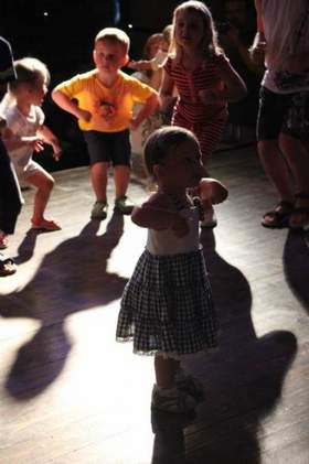 Детские песн - Танец маленьких утят