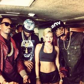 JAY Z, Kanye West, Mike Will Made It feat. Miley Cyrus, Wiz Khalifa & - Murder