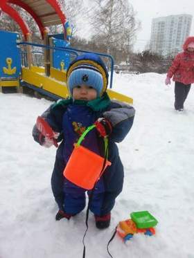 Николай Носков - Снег(Медленно ночь улиц усыпляет  И снится небу снег, снег, снег 