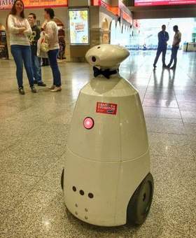 Вкалывают роботы, - а не человек.