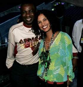 Youssou N'Dour & Neneh Cherry - 7 Seconds Away